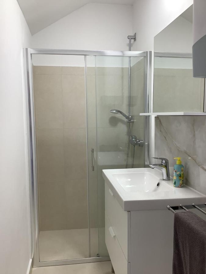 Portside Apartment Kaštela Екстериор снимка
