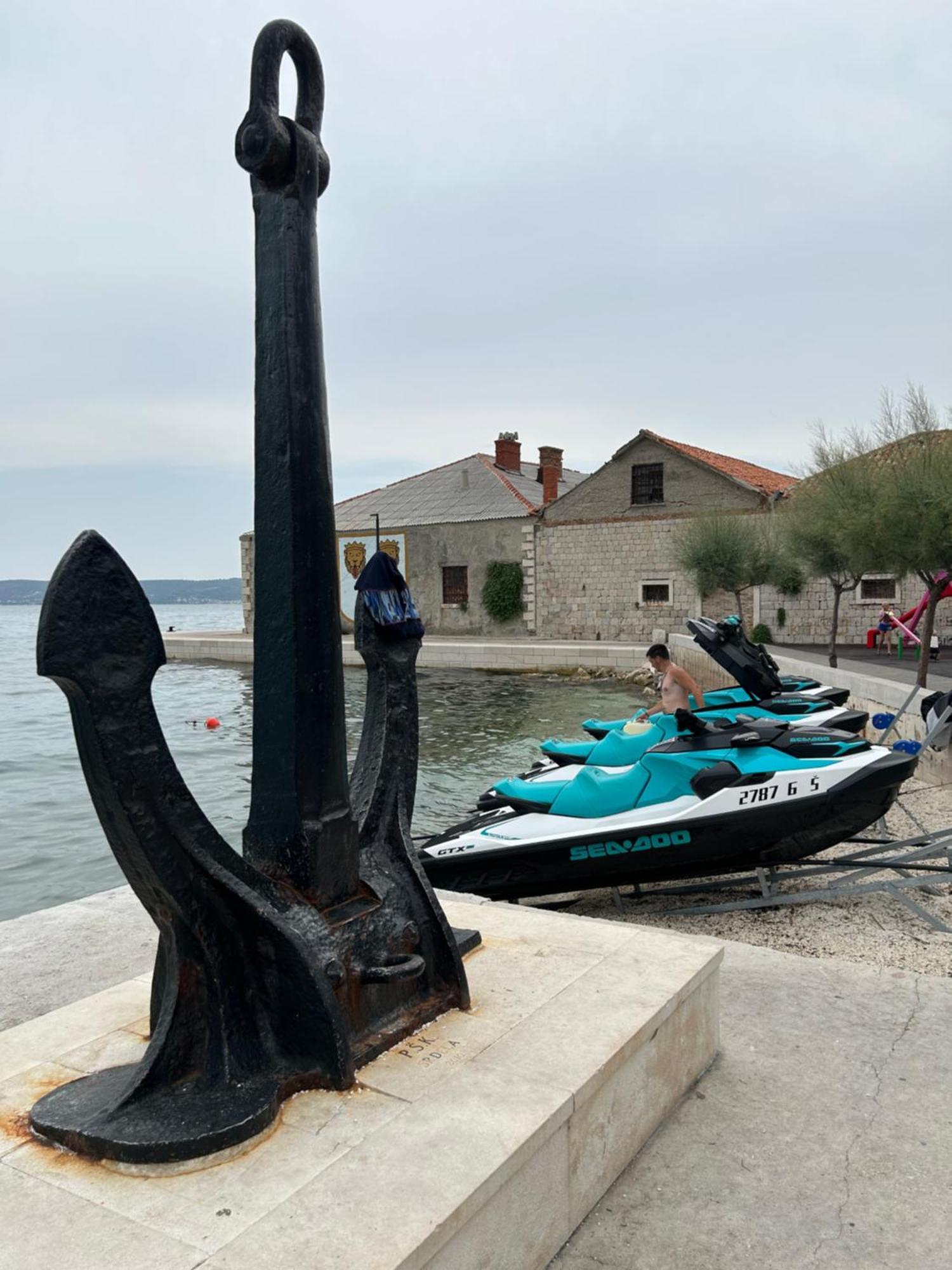 Portside Apartment Kaštela Екстериор снимка