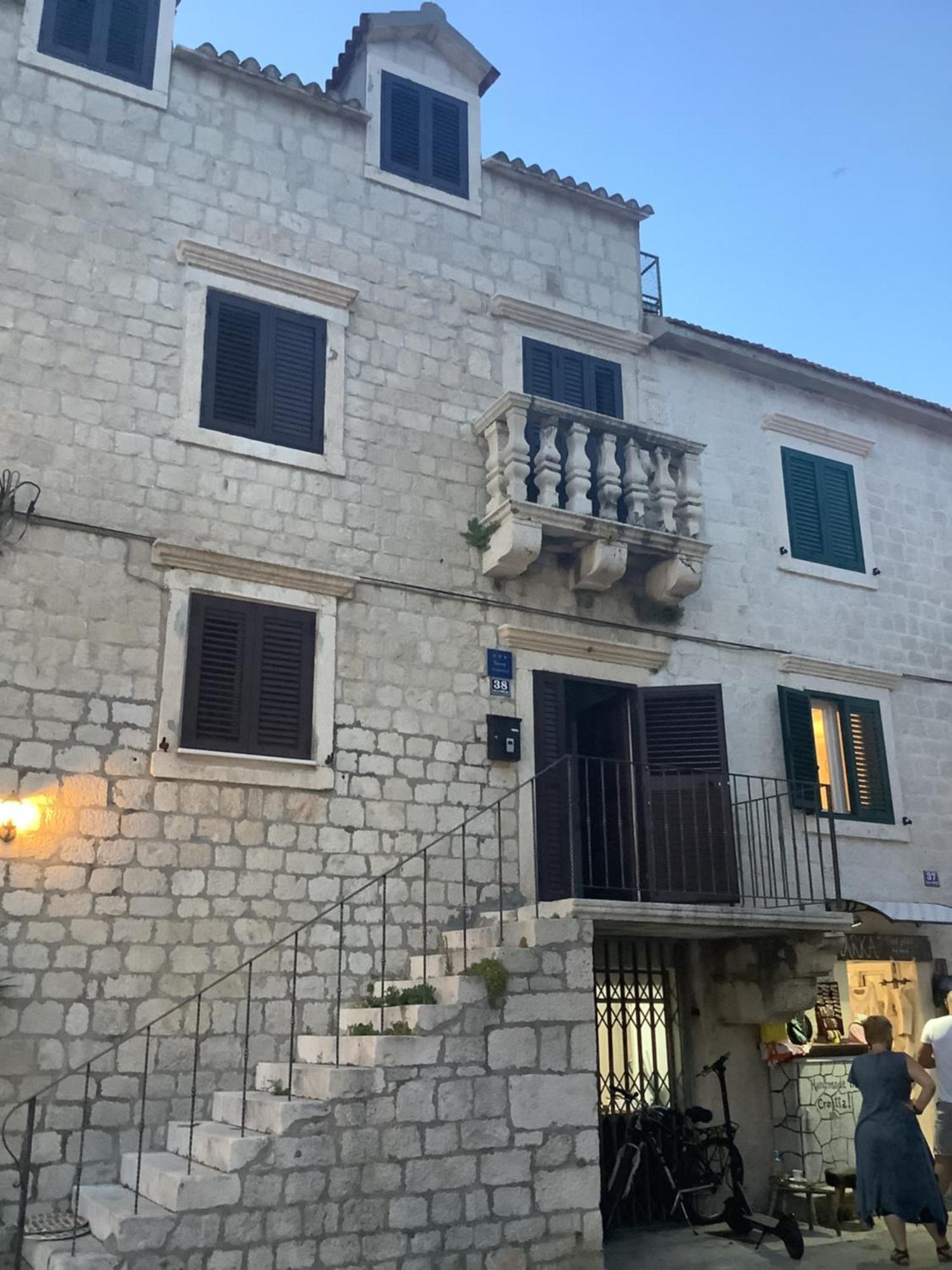 Portside Apartment Kaštela Екстериор снимка