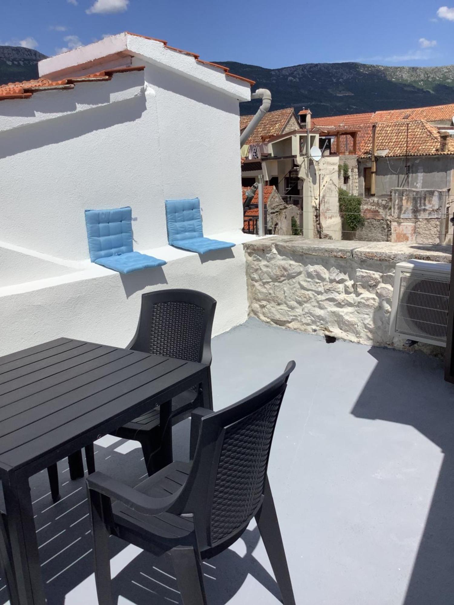 Portside Apartment Kaštela Екстериор снимка