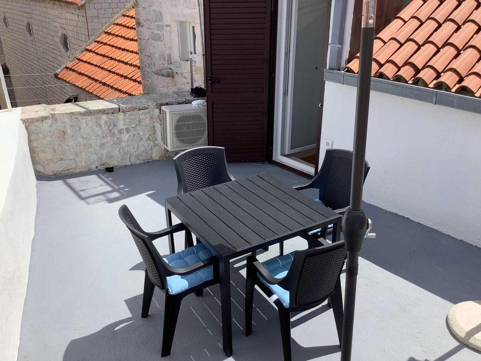 Portside Apartment Kaštela Екстериор снимка